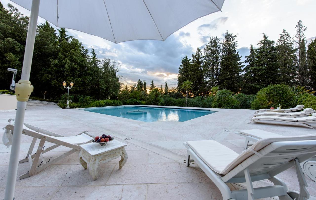 Villa Rinaldi Монтеспертоли Екстериор снимка