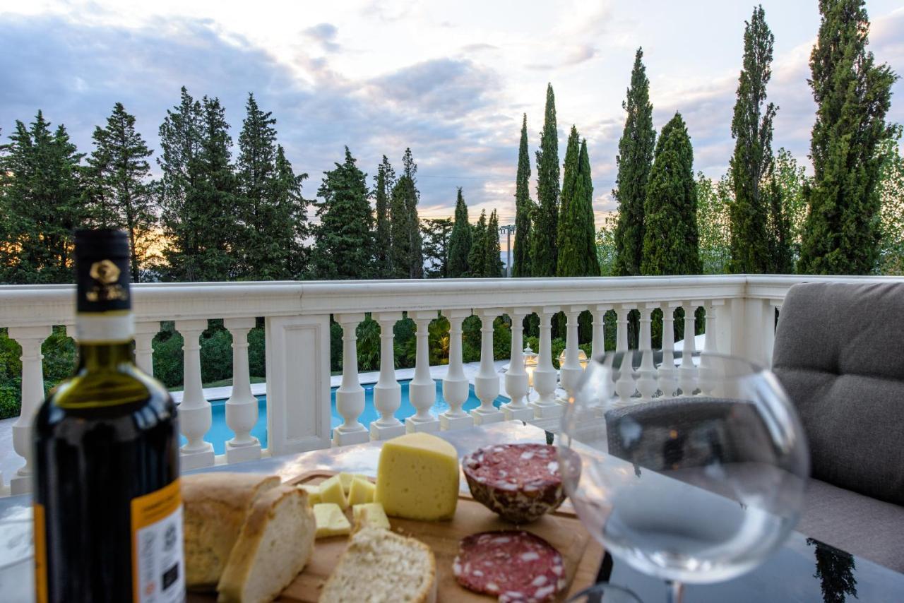 Villa Rinaldi Монтеспертоли Екстериор снимка