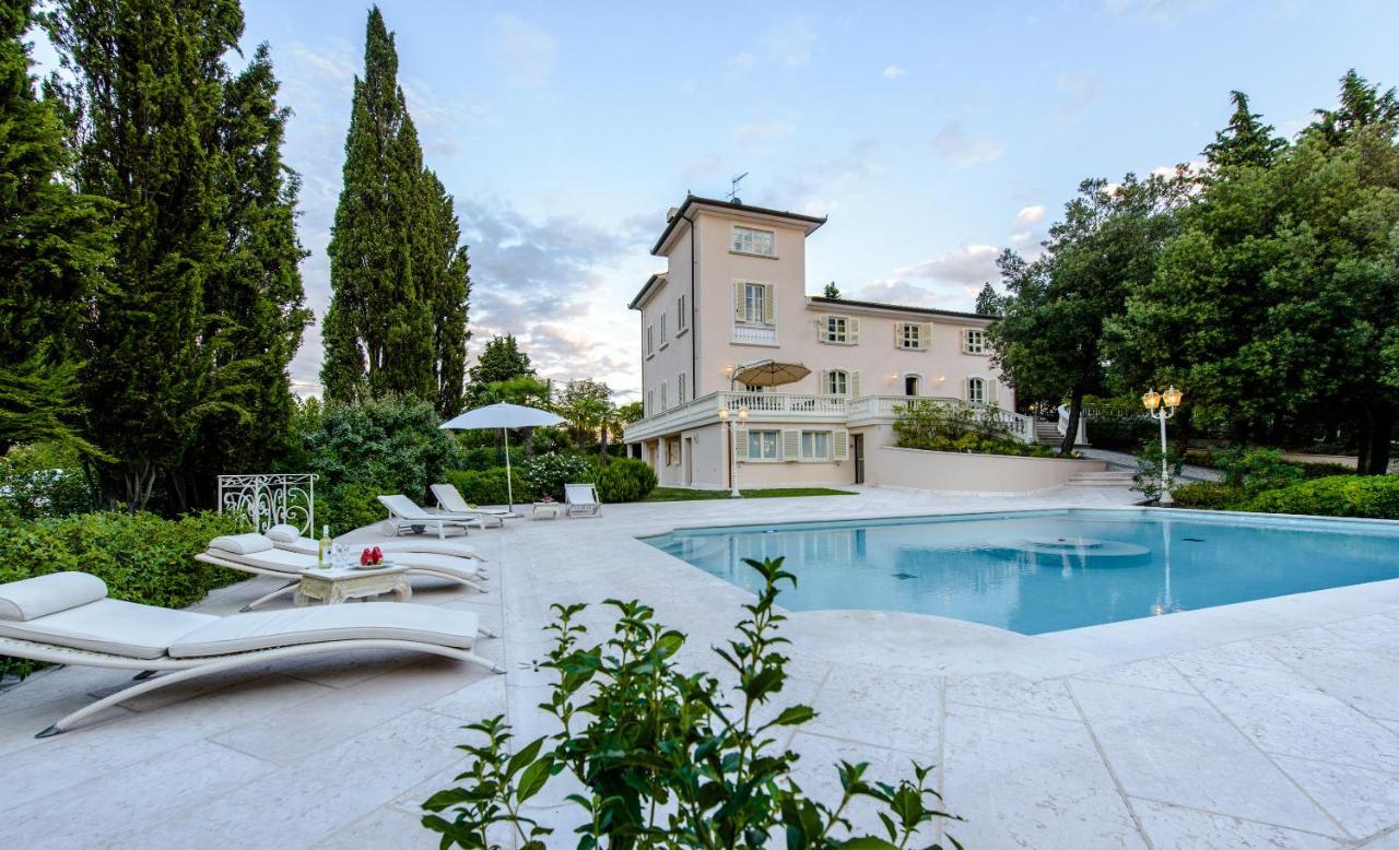 Villa Rinaldi Монтеспертоли Екстериор снимка