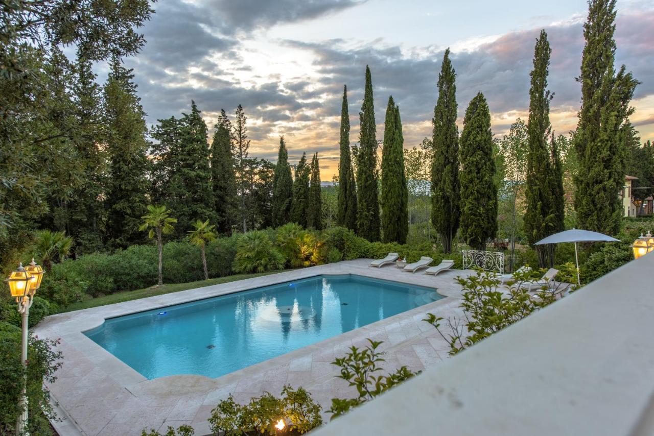 Villa Rinaldi Монтеспертоли Екстериор снимка